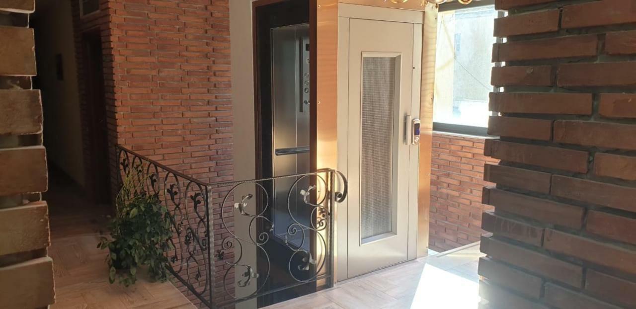 Livia Hotell 3*